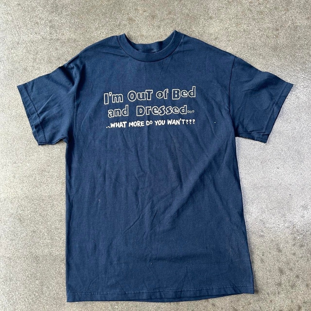 Vintage Tennessee River "I'm Out Of Bed And Dressed" Size Medium Navy Tee Shirt